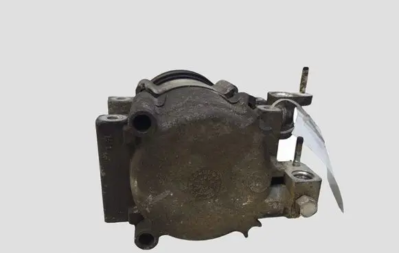 KIA Sorento Air conditioning (A/C) compressor (pump) 977013E350