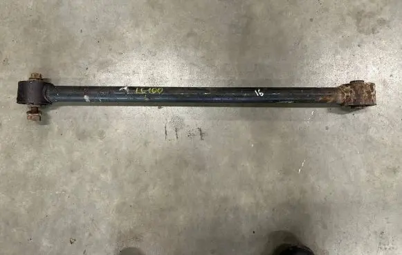 Toyota Land Cruiser (J100) Rear control arm