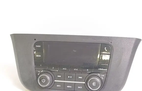 Iveco Daily 6th gen Radio/CD/DVD/GPS head unit 5802256358