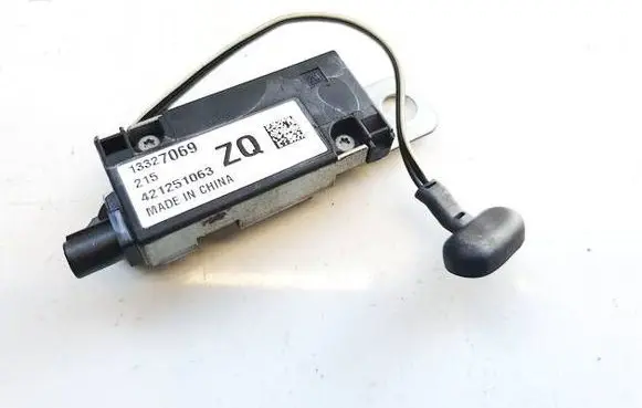 Opel Insignia A Antenna control unit 13327069