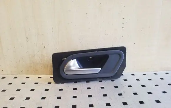 Volkswagen Eos Front door interior handle 1Q0837197