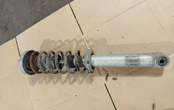 BMW 7 E65 E66 Rear shock absorber/damper 6765069 H7231TB 1054131524