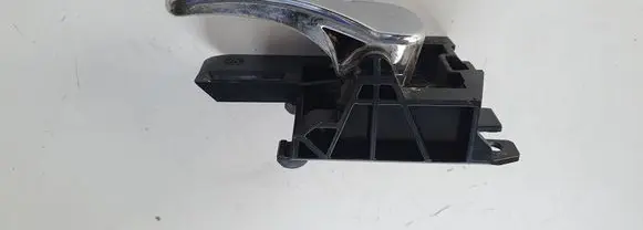 Nissan Qashqai+2 Front door interior handle