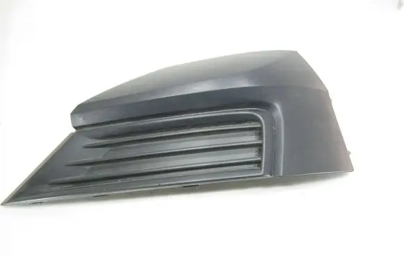 Volkswagen Tiguan Front bumper corner part panel trim 5NA853212 DNB18042