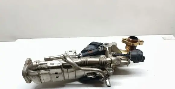 BMW 5 F10 F11 EGR valve cooler 8476994
