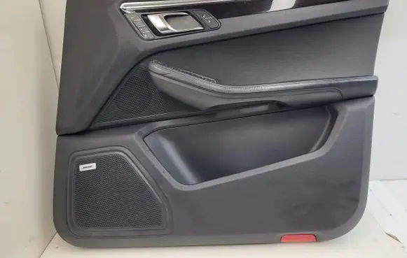 Porsche Macan (95B) Front door card panel trim 95B867012