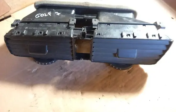 Volkswagen Golf VII Dash center air vent grill 5G2815735 5G2819728