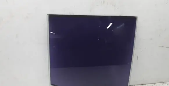 Mitsubishi Pajero Rear door window glass 43R00033