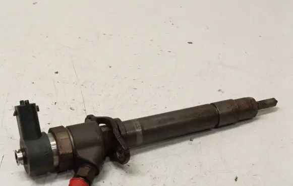 Volvo XC90 Fuel injector 0445110078 8658352