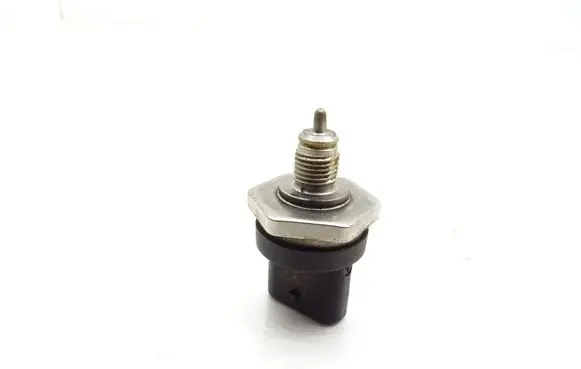 Mercedes-Benz C W204 Fuel pressure sensor A2781530028