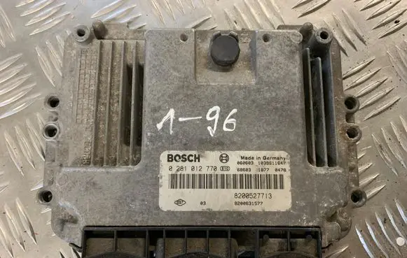 Renault Laguna II Engine control unit/module 0281012770