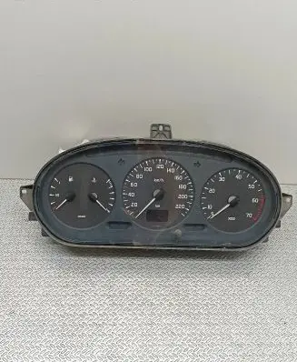Renault Scenic I Speedometer (instrument cluster) 7700847782