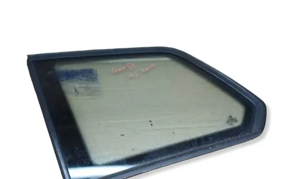 Volkswagen Golf VII Rear side window 5G9845297