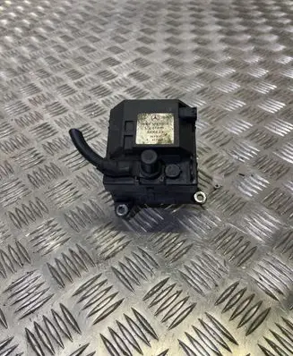 Mercedes-Benz C W203 Coolant heater A0001591904 05T307 2400201