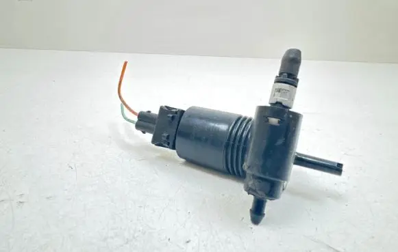 Nissan Note (E11) Windscreen/windshield washer pump 30097 366915 090812B