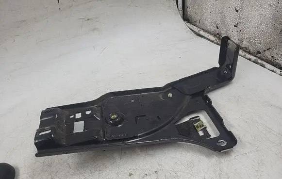 Audi A4 S4 B5 8D Battery tray 8D1857320