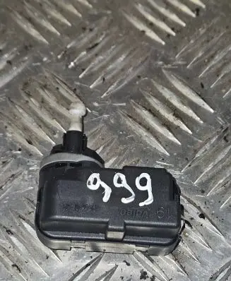 Seat Altea Headlight level adjustment motor 5P0941295