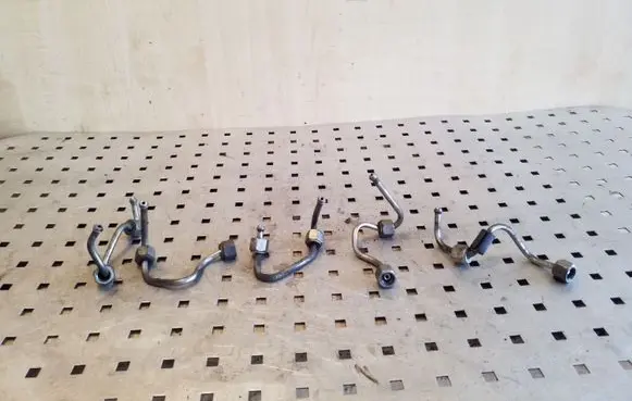 Renault Megane III Fuel line pipe