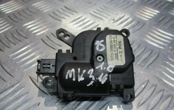 Ford Mondeo Mk III Central body control module 1S7H-19B634-CA