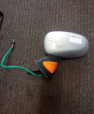 Renault Modus Front door electric wing mirror 0103022
