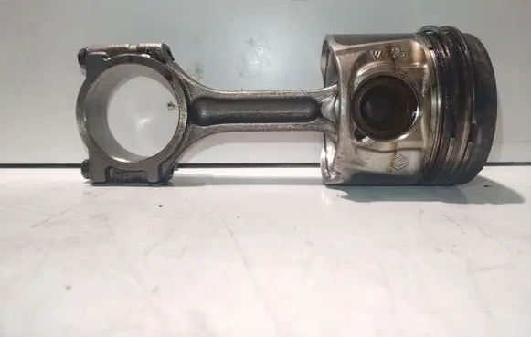 Renault Trafic III (X82) Piston 