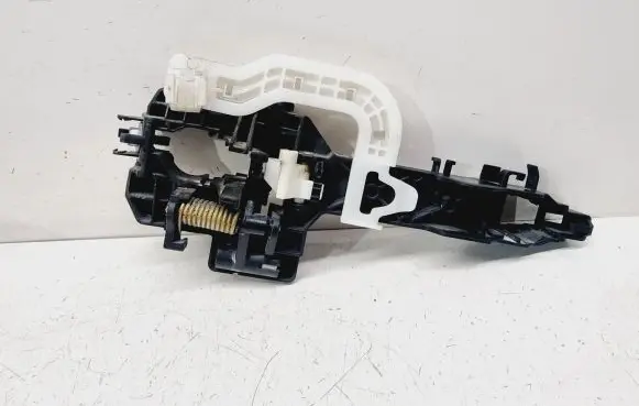 Hyundai Tucson TL Front door exterior handle/bracket 82655D7000
