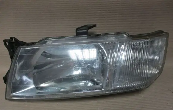Mitsubishi Space Wagon Headlight/headlamp
