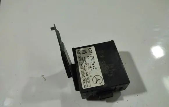 Mercedes-Benz CLS C219 Alarm control unit/module P21102
