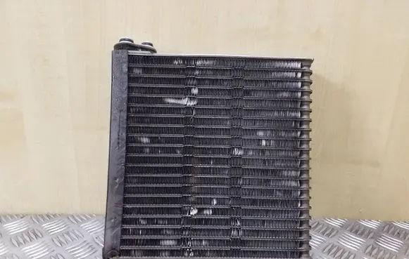 Air conditioning (A/C) radiator (interior)