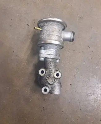 Audi A4 S4 B7 8E 8H EGR valve 06B131101H 06B131817E
