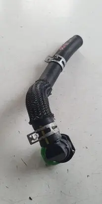 Lexus CT 200H Engine coolant pipe/hose