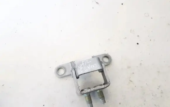 SsangYong Rexton Tailgate/trunk/boot hinge