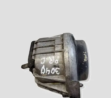 BMW 3 E92 E93 Engine mount bracket 13981112