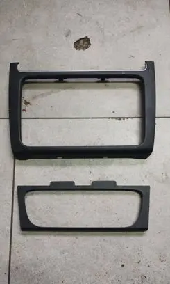 Volkswagen Polo V 6R Radio/GPS head unit trim 6R0858069E