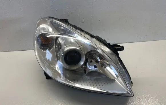 Mercedes-Benz B W245 Headlight/headlamp A1698201861