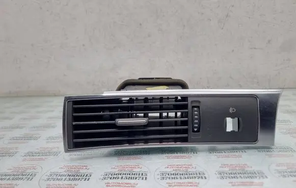 Audi A6 S6 C6 4F Dashboard side air vent grill/cover trim 4F1820901C