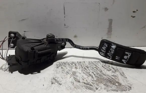 Renault Trafic II (X83) Accelerator throttle pedal 8200002905