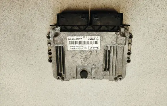 Ford Focus Engine control unit/module 0261S08810 CV6112A650AYC CV6A12B684BB