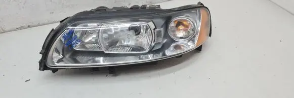 Volvo V70 Headlight/headlamp 30784248 89901008 P2004V70G