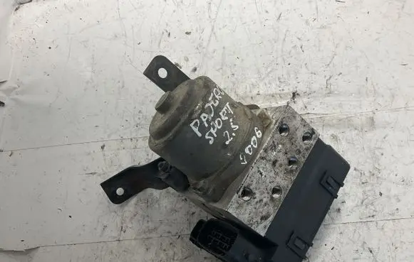 Mitsubishi Pajero Sport I ABS Pump