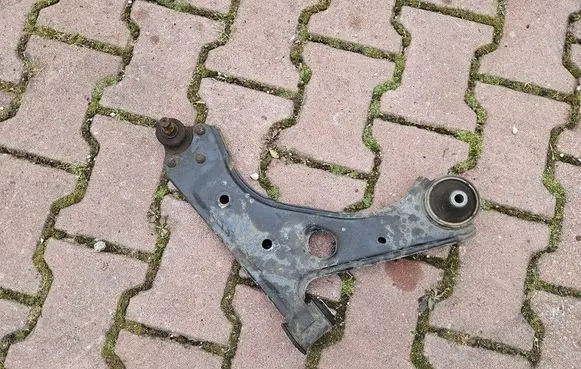 Opel Adam Front lower control arm/wishbone 