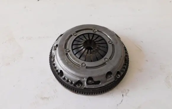 Skoda Rapid (NH) Pressure plate 03C105273Q