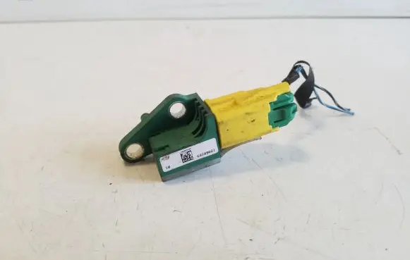 Volkswagen PASSAT B6 Airbag deployment crash/impact sensor 3C0909606