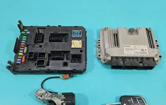 Citroen Berlingo Engine control unit/module ECU 0281013872 IMPRK1513920