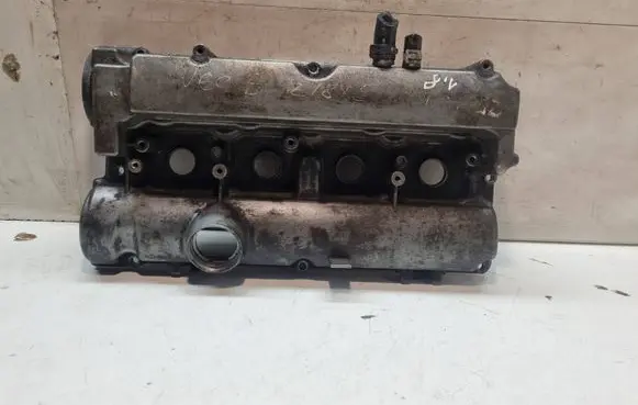 Opel Vectra B Rocker cam cover 9212531