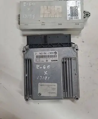 BMW 5 E60 E61 Engine ECU kit and lock set 6927931 7793574
