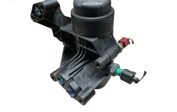 Skoda Octavia Mk3 (5E) Oil filter mounting bracket 03N117021 03N115433A 03N115433