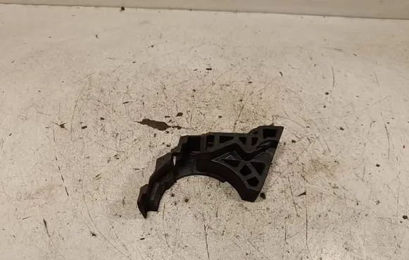 BMW 4 F32 F33 other engine part 8573394