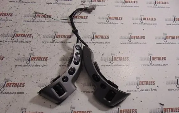 Nissan Qashqai Steering wheel buttons/switches 25550JD01AB830