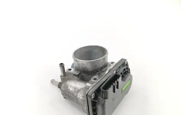 Toyota Prius (XW50) Throttle valve 2203037060